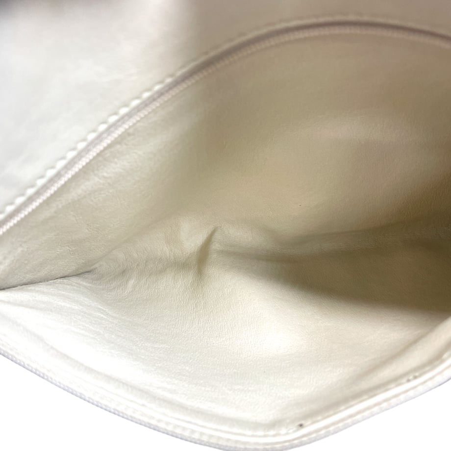 695b3213fd5b070001c4e74f