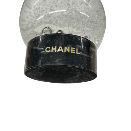 CHANEL　スノードーム