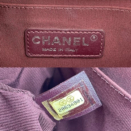 CHANEL　ボーイシャネル　Vステッチ