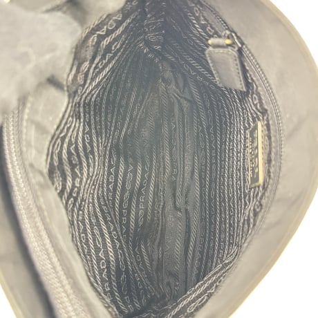 PRADA テスート ブラック ショルダーバッグ