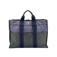 HERMES ブラック×ネイビー サックフールトゥーMM ハンドバッグ