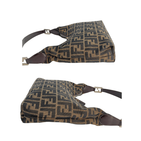 FENDI　ズッカ　ショルダーバッグ