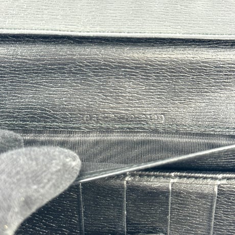 GUCCI ブラックレザー 二つ折り 長財布