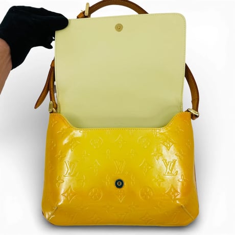 LOUIS VUITTON モノグラム ヴェルニス トンプソンストリート イエロー M91071 ショルダーバッグ