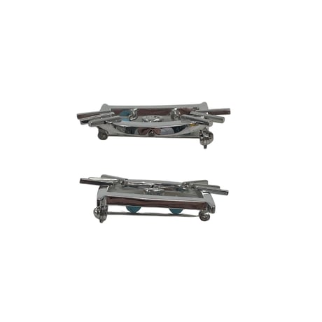 DIOR　ネコブローチ