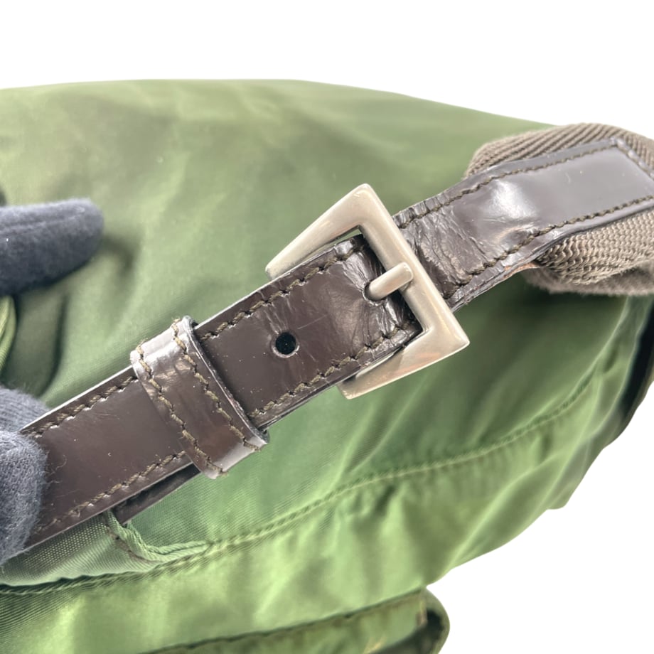 6960684200d7d500018b3cb8