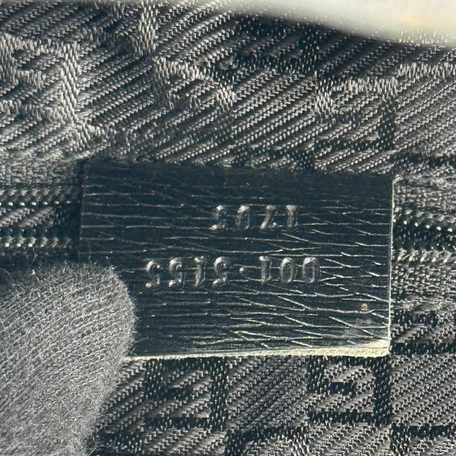 69e7050ac6aee70001897886
