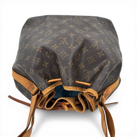 LOUIS VUITTON モノグラム プチノエ M42226 ショルダーバッグ