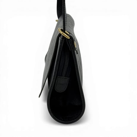 IL BISONTE レザー ブラック ショルダーバッグ