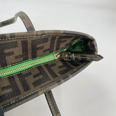 FENDI　ズッカ　ハンドバッグ
