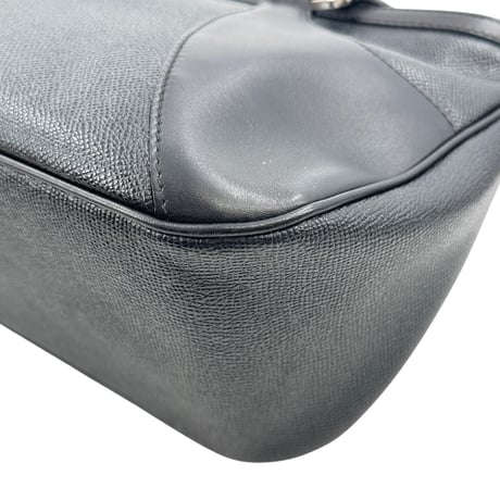 BVLGARI ブラックレザー ショルダーバッグ