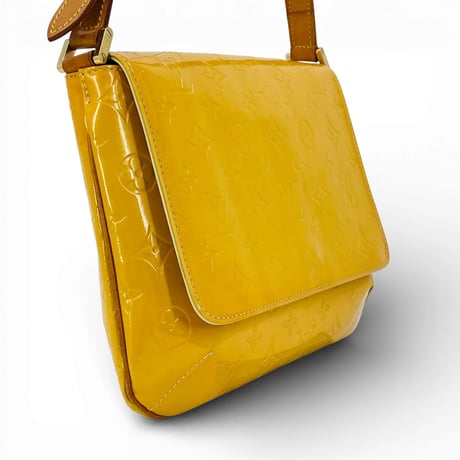 LOUIS VUITTON モノグラム ヴェルニス トンプソンストリート イエロー M91071 ショルダーバッグ