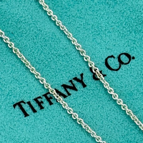 TIFFANY シルバー ネックレス 925 750 シグネチャー クロス ペンダント チェーン