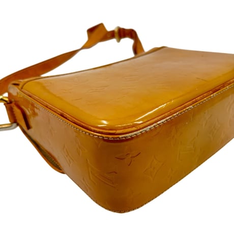 LOUIS VUITTON モノグラム ヴェルニ クリスティGM M91147 ショルダーバッグ