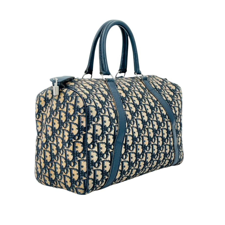 6960684200d7d500018b3cc0