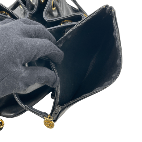 CHANEL　巾着ショルダーバッグ　ブラック