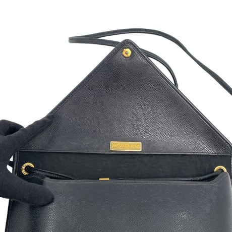 Yves saint laurent カサンドラロゴ ショルダーバック