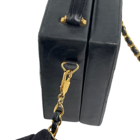 CHANEL　マトラッセ　ハンドバッグ　ラムスキン