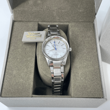 Vivienne Westwood　時計　シルバー