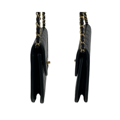 CHANEL　パリ限定　チェーンショルダーバッグ