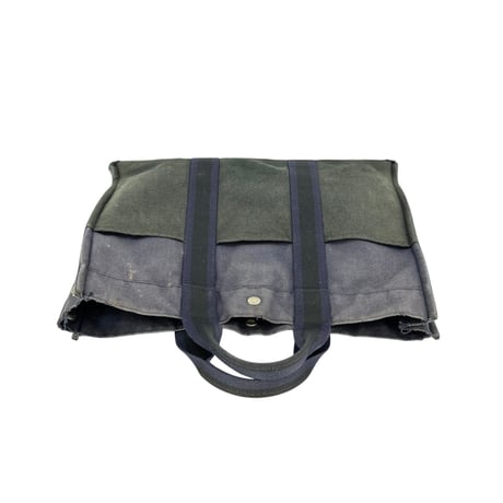 HERMES ブラック×ネイビー サックフールトゥーMM ハンドバッグ