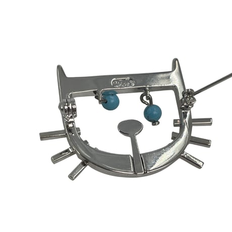 DIOR　ネコブローチ