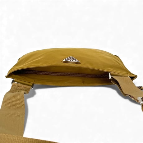 PRADA ナイロン ベージュ クロスボディ ショルダーバッグ