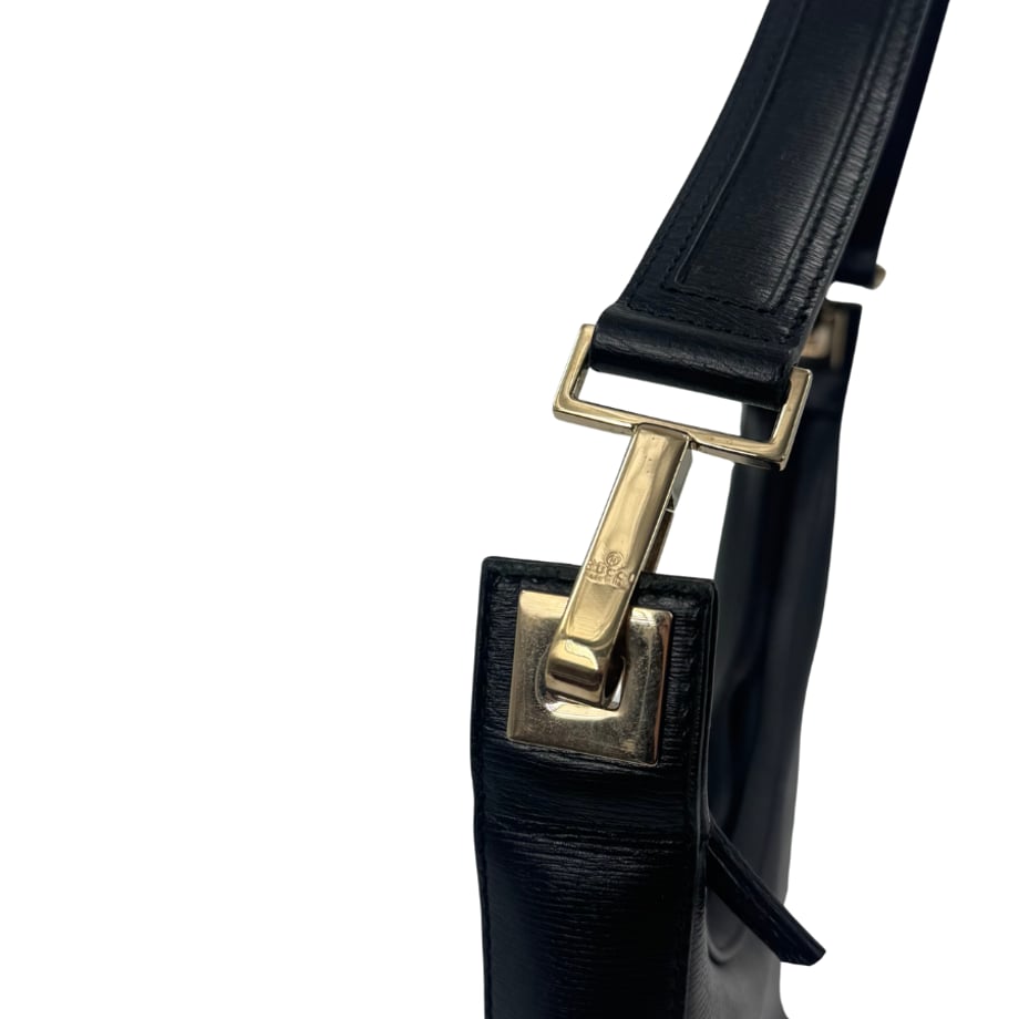 6932970f8c0c2700015f71af