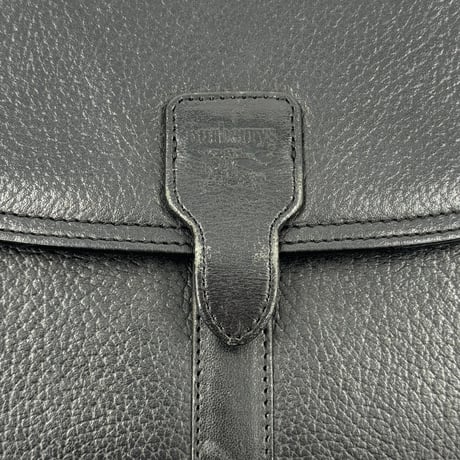 BURBERRY ブラックレザー ヴィンテージ ショルダーバッグ