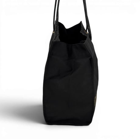 FENDI ナイロンレザー ブラック トートバッグ