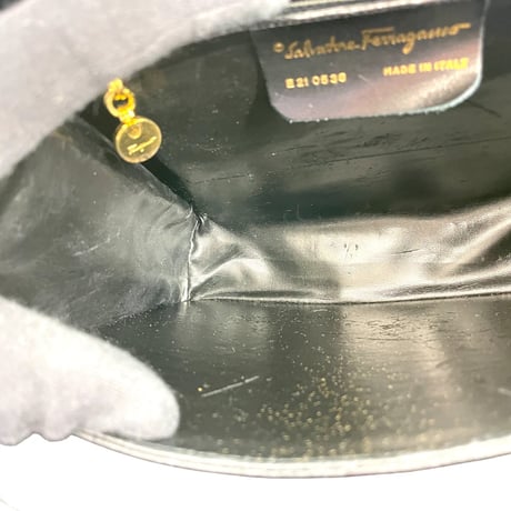 Ferragamo ガンチーニ ゴールドメッキ ネイビー レザー 2WAY ハンドバッグ