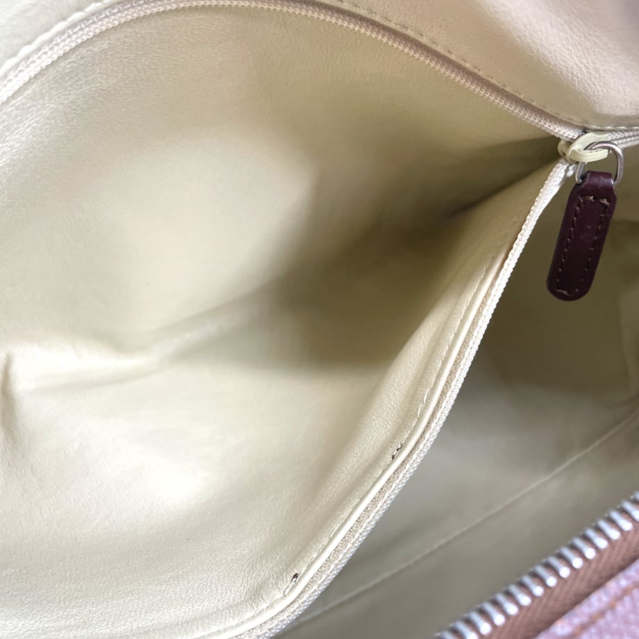 695b3213fd5b070001c4e74f