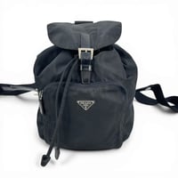 PRADA テスート ブラック バックパック