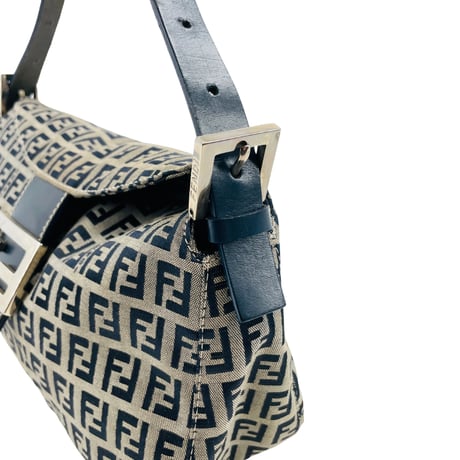 FENDI ズッキーノ マンマバケット