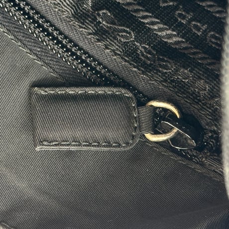 PRADA テスート ブラック ショルダーバッグ