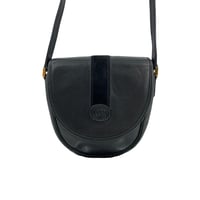 GUCCI　インターロッキングロゴショルダー