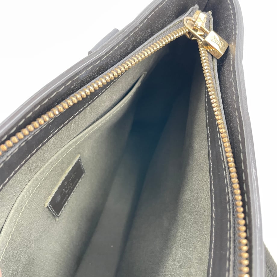 6932970f8c0c2700015f71b2