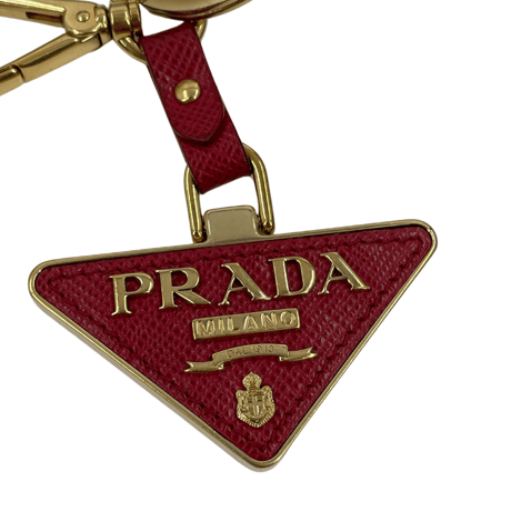 PRADA 　キーホルダー　ロゴ　レッド＆ゴールド　GP　RA947