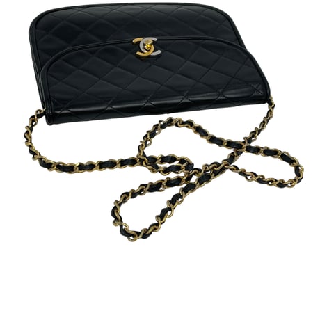 CHANEL　パリ限定　チェーンショルダーバッグ