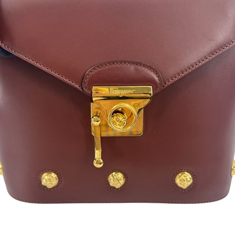 Ferragamo　ショルダーバッグ　レザー　ブラウン
