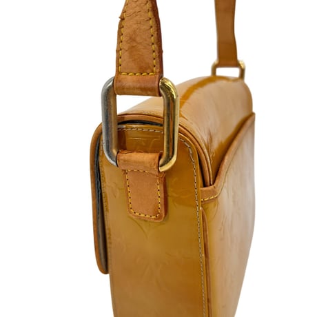 LOUIS VUITTON モノグラム ヴェルニ クリスティGM M91147 ショルダーバッグ