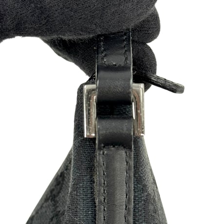 GUCCI GGキャンバス ブラック アクセサリー ポーチ