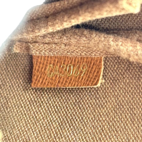 LOUIS VUITTON モノグラムトゥルースクレ M63800 コインケース