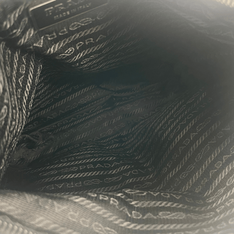 PRADA　ウエストバッグ　ナイロン　ブラック