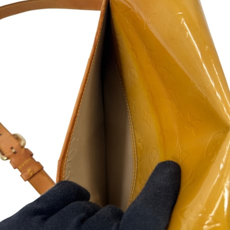 LOUIS VUITTON モノグラム ヴェルニ クリスティGM M91147 ショルダーバッグ