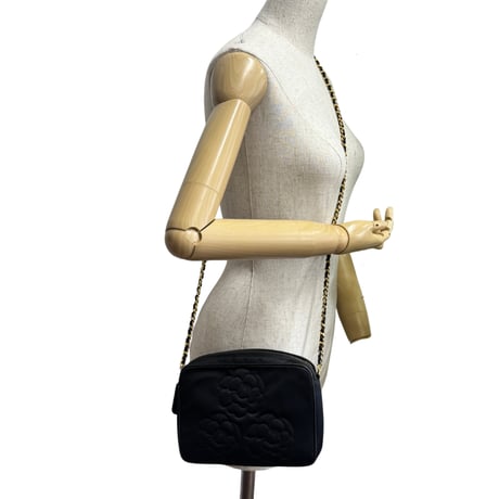 CHANEL　サテンチェーンショルダー　カメリア