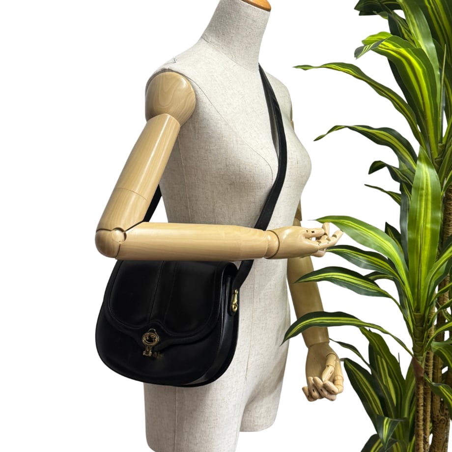 69412cb67ae4bd00017d3ebc