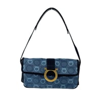 Ferragamo　デニム　ガンチーニ