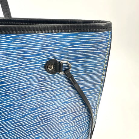 美品 LOUIS VUITTON エピ ブルー ネヴァーフル MM M51053 レディース トートバッグ ポーチ