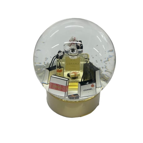 CHANEL　スノードーム